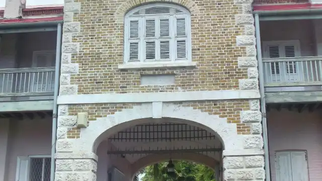 鄰近巴巴多斯博物館的酒店