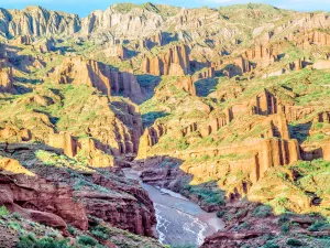 Xinjiang Tianshan Tomur Scenic Area Grand Canyon