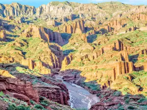 新疆天山托木爾景區·大峽谷