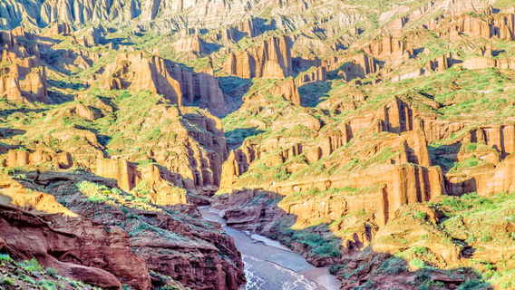 Xinjiang Tianshan Tomur Scenic Area Grand Canyon