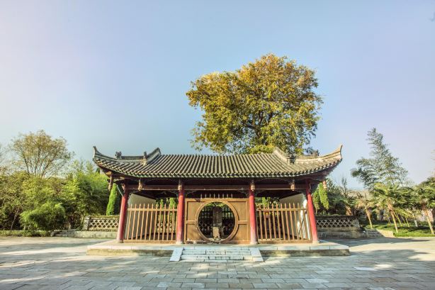 The Ma Chao Tomb Temple