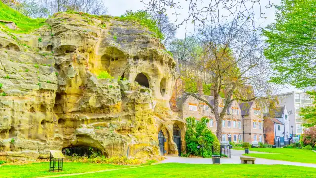 Hotels near City of Caves