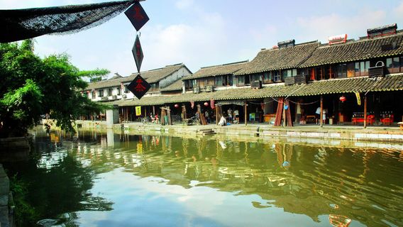 Mist Rain Long Corridor