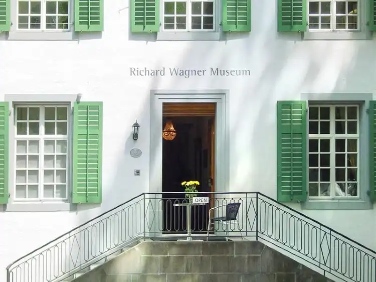 Hotels near Richard Wagner Museum Lucerne