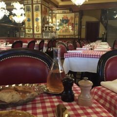 Au Pied de Cochon User Photo