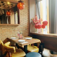 BROWNSTONE布朗石西班牙餐厅酒吧(永嘉庭店) User Photo