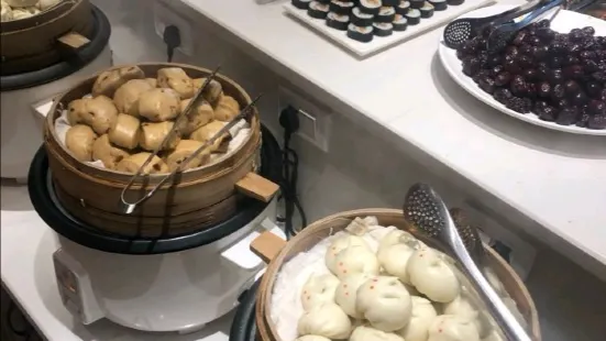 清心素食自助餐廳