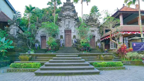 Museum Puri Lukisan attraction in Bali