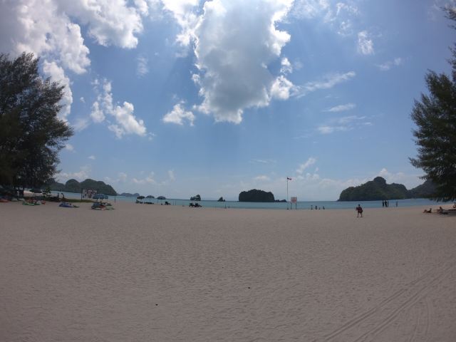 Tanjung Rhu Beach