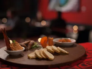 Salmon n' Bannock