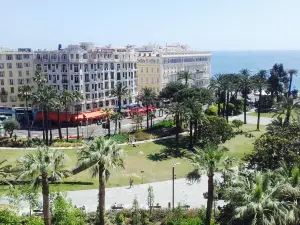 La Terrasse du Plaza