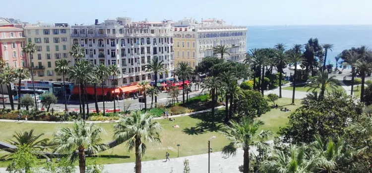 La Terrasse du Plaza