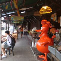 Pawat Somtum Seafood User Photo