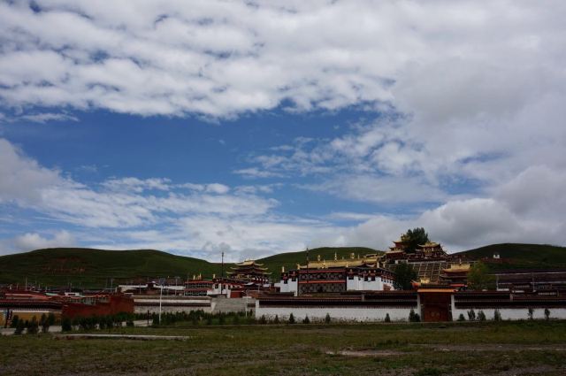 Hezuo Temple