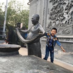 Changjixiaochiyitiaojie User Photo
