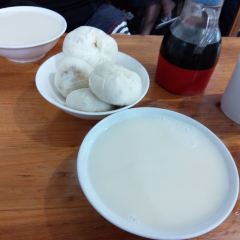 丹城黄家桥包子(总店) User Photo