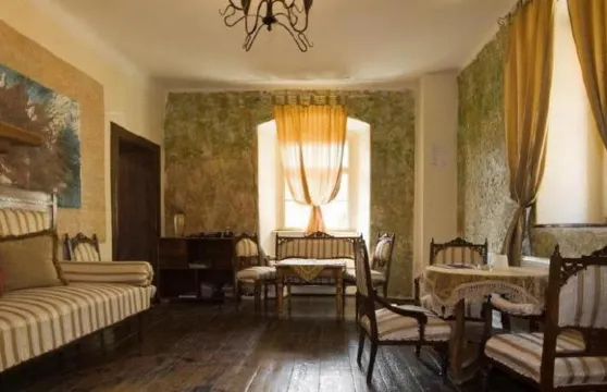 席塔德拉塞格蕭拉酒店