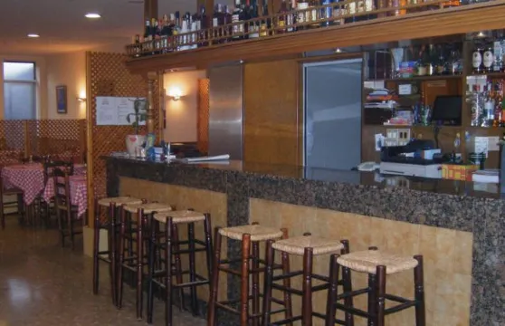 阿莫耶斯餐廳與客房