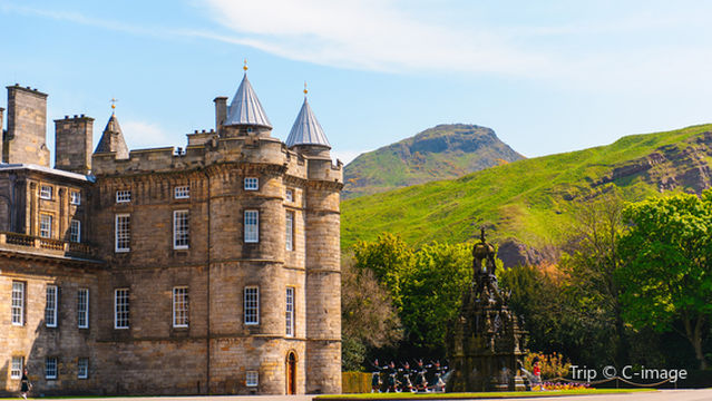 Холирудский дворец