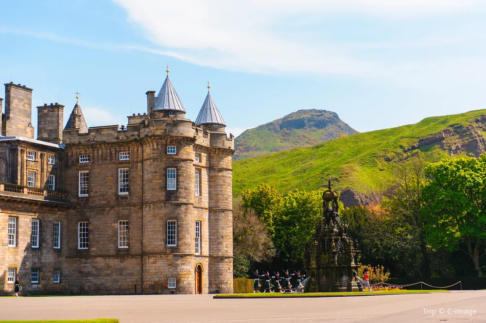 2_Palace of Holyroodhouse
