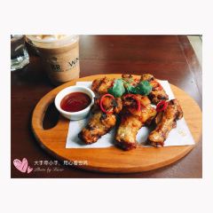 BROWN Coffee and Bakery User Photo