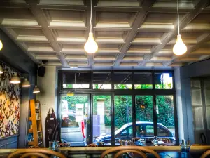 The Hardware Societe