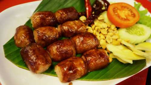 Som Tam Nua
