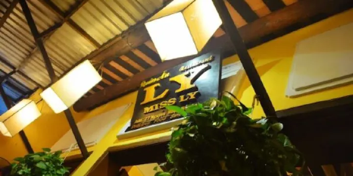 Miss Ly Cafe