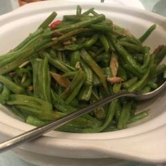 长城·紫气东来(三峡东山店) User Photo