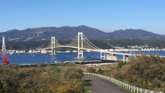 室蘭應該算是北海道比較冷門的旅遊目的地了吧，除了地球岬以外，