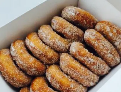 Mama Crockett's Cider Donuts