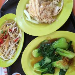 Maxwell Food Centre User Photo