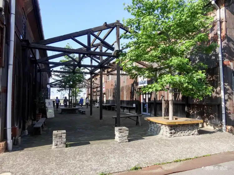Hotels near Kitahama Alley