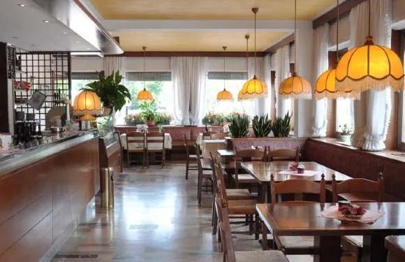 西瑪普拉餐廳酒店