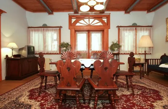 約爾科威科夫酒店