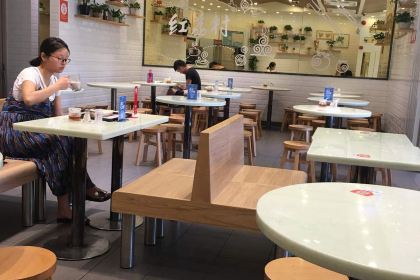 紅荔村腸粉(風華店 80店)