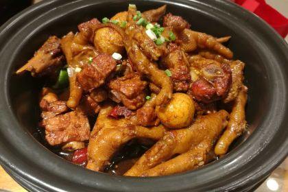 SHI SAN XIANG SHAO CAI GUAN