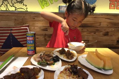 欧诺拉牛排自助餐厅