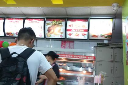 华莱士·全鸡汉堡(黄石湖师店)