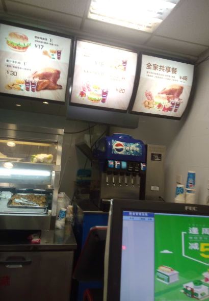 华莱士·全鸡汉堡(武义东升店)