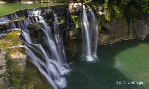 Shifen Waterfall