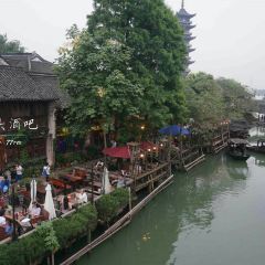 THE OLD WOOD BAR 여행 사진