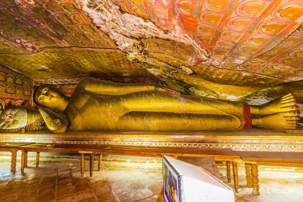 Dambulla Cave Temple