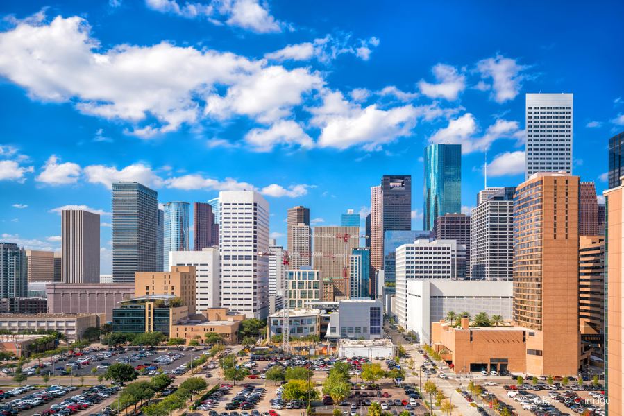 Iron Mountain to Houston Flights
