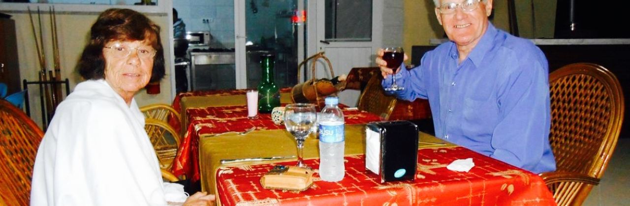 Day and Night Restaurant Cafe and Bar