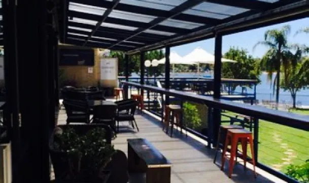 Mariners Bistro & Bar