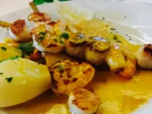 Au Coq D'Or