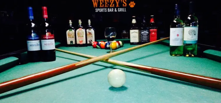 Weezy's Sports Bar & Grill