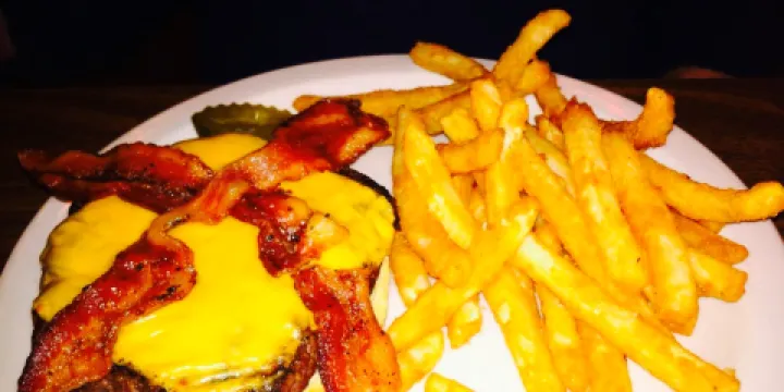 Mainstreet Bar & Grill