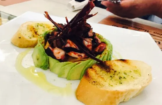 Amarelo Café & Restaurante